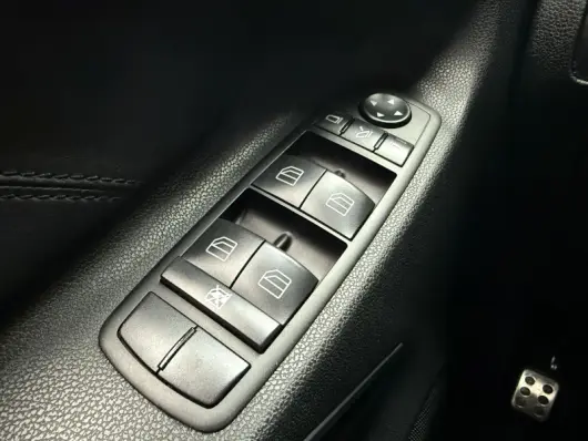 Mercedes-Benz M-Klasse