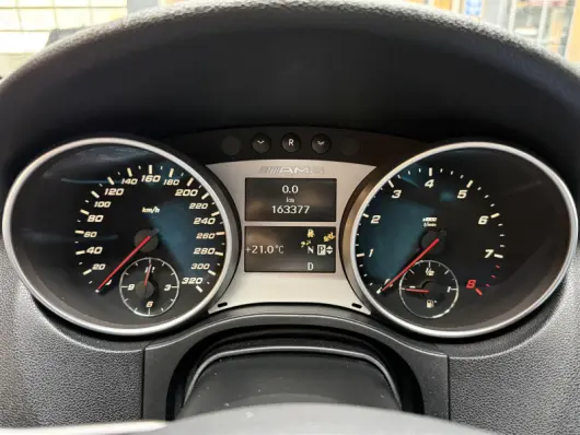 Mercedes-Benz M-Klasse
